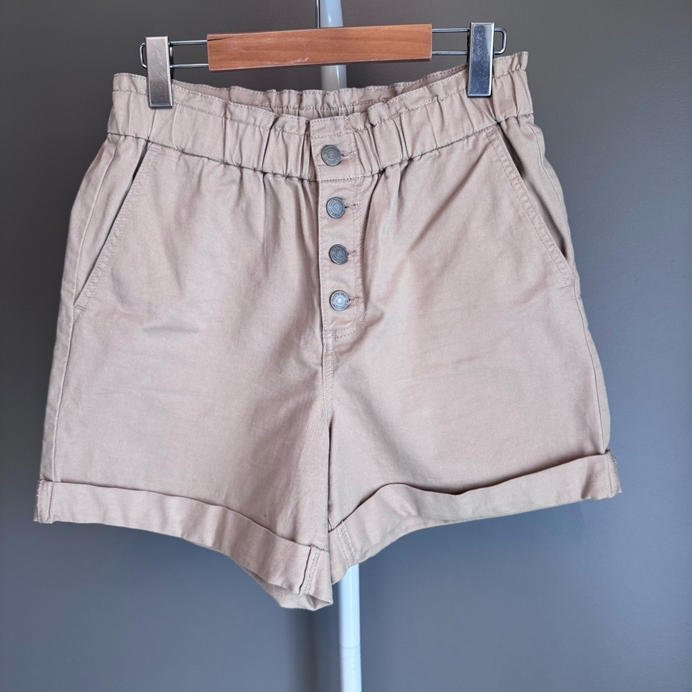 Banana Republic High Rise Wide Leg Tan Casual Shorts,Women Size 4 Small.